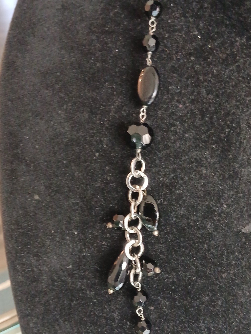 Elegant Black Beaded Drop Necklace - Women Jewelry - Picture 2 of 3